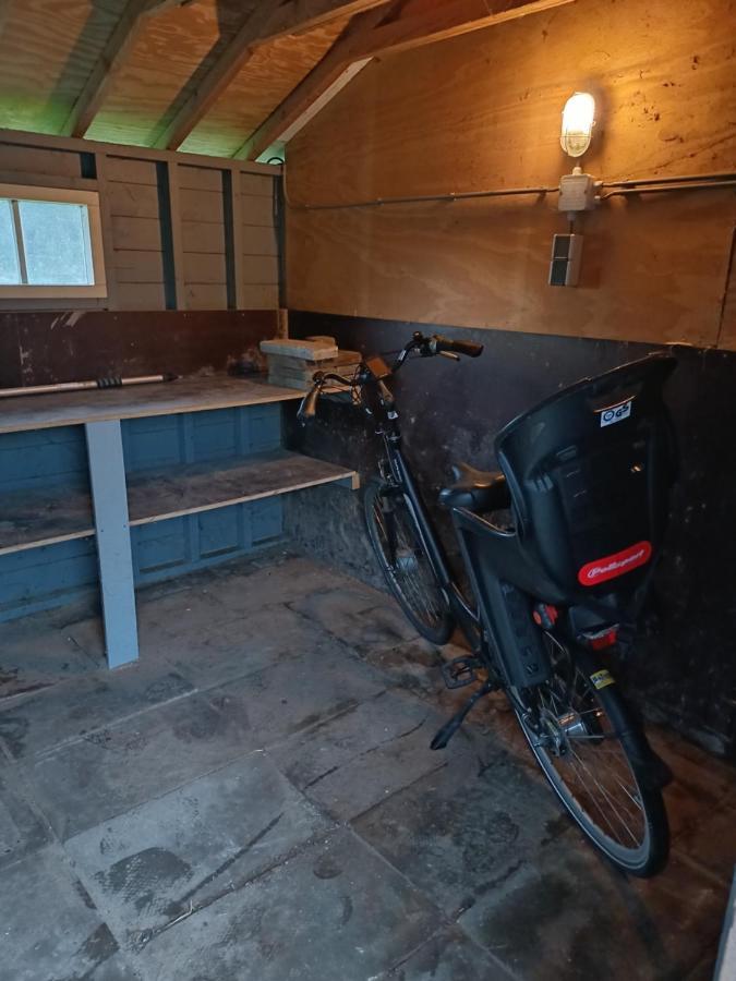 Vrijstaand Chalet Met Veel Buitenruimte En Veranda Zuid-Scharwoude 외부 사진